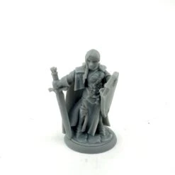 Reaper Bones USA: Isabeau Laroche, Female Paladin (07129)