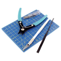 Vallejo Hobby Tools: Plastic Modeling Tool Set (T11001)